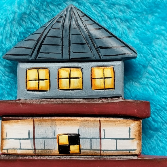 Lighthouse Clock 🌊〰️🌊〰️ - Picture 3 of 5